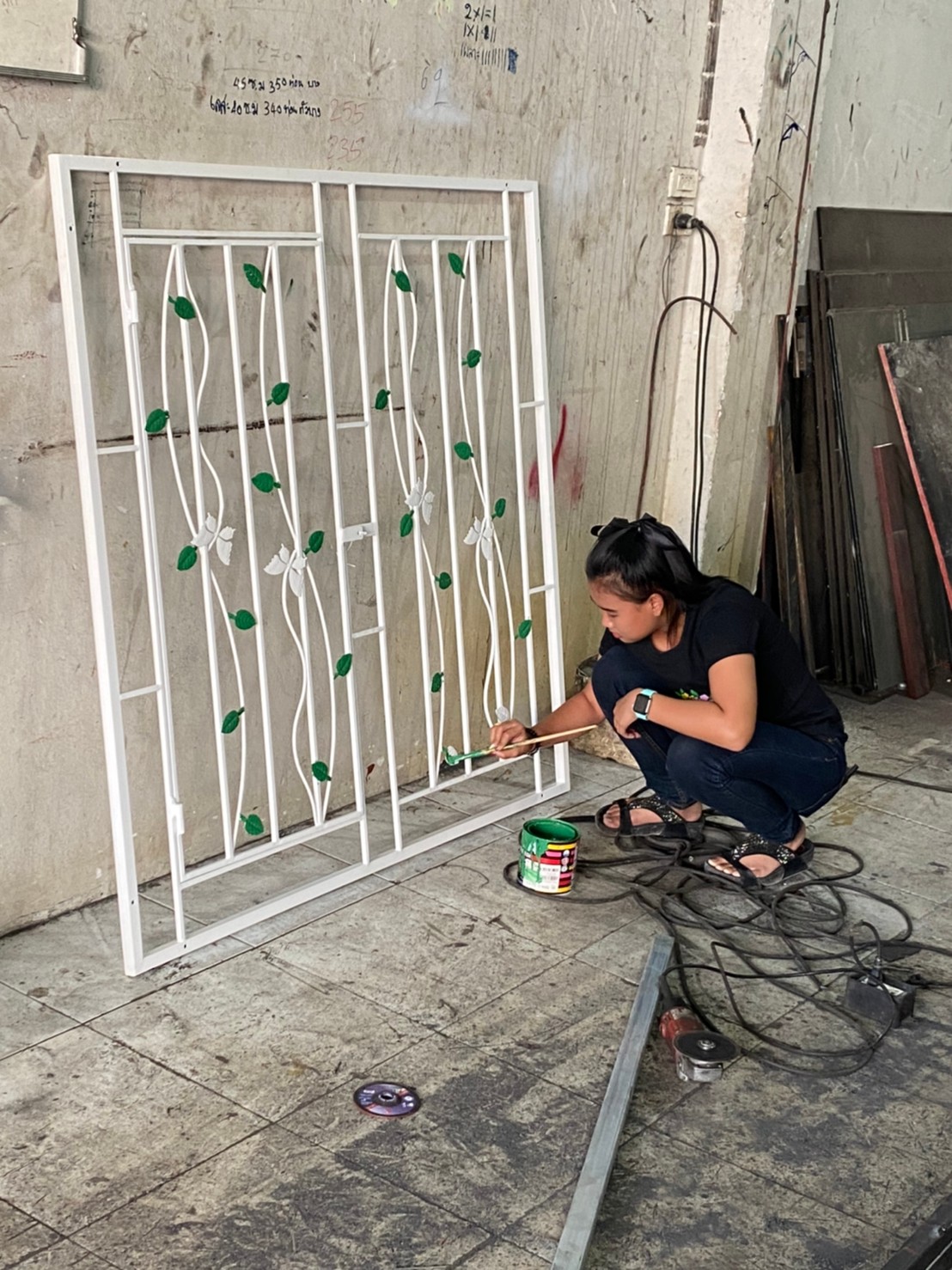 18 - https://pn1983kanchang.com | PN 1986 การช่าง - บริการรับผลิตและติดตั้งงานเหล็กดัด มุ้งลวด ประตูรั้วสแตนเลส กระจกอลูมิเนียม หลังคา กันสาด ต่อเติมบ้าน และปรับปรุงที่อยู่อาศัย ด้วยทีมช่างมืออาชีพ ประสบการณ์กว่า 15 ปี พร้อมรับประกันผลงาน 1 ปี