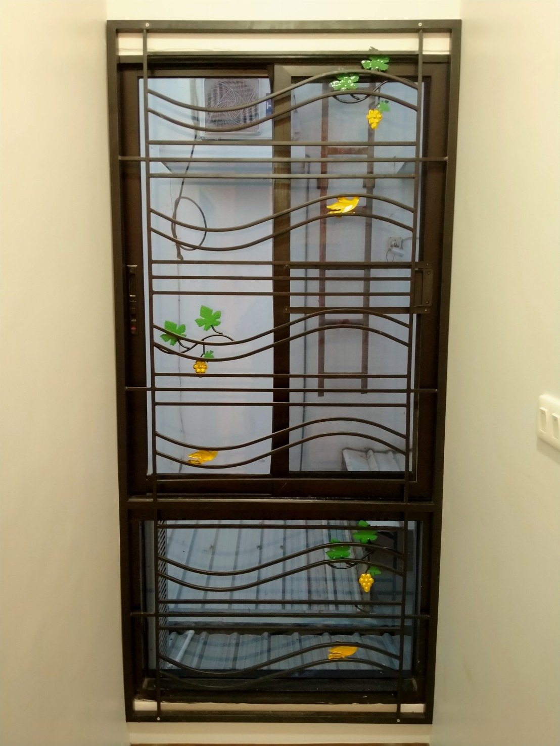 24 - https://pn1983kanchang.com | PN 1986 การช่าง - บริการรับผลิตและติดตั้งงานเหล็กดัด มุ้งลวด ประตูรั้วสแตนเลส กระจกอลูมิเนียม หลังคา กันสาด ต่อเติมบ้าน และปรับปรุงที่อยู่อาศัย ด้วยทีมช่างมืออาชีพ ประสบการณ์กว่า 15 ปี พร้อมรับประกันผลงาน 1 ปี