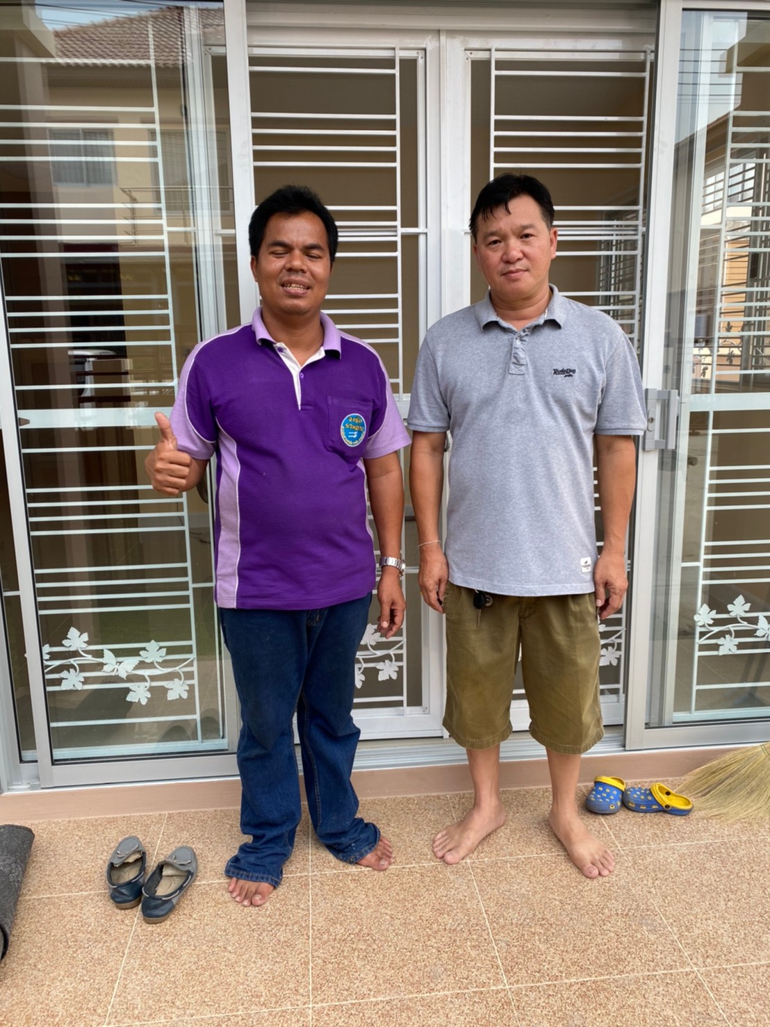 3 - https://pn1983kanchang.com | PN 1986 การช่าง - บริการรับผลิตและติดตั้งงานเหล็กดัด มุ้งลวด ประตูรั้วสแตนเลส กระจกอลูมิเนียม หลังคา กันสาด ต่อเติมบ้าน และปรับปรุงที่อยู่อาศัย ด้วยทีมช่างมืออาชีพ ประสบการณ์กว่า 15 ปี พร้อมรับประกันผลงาน 1 ปี