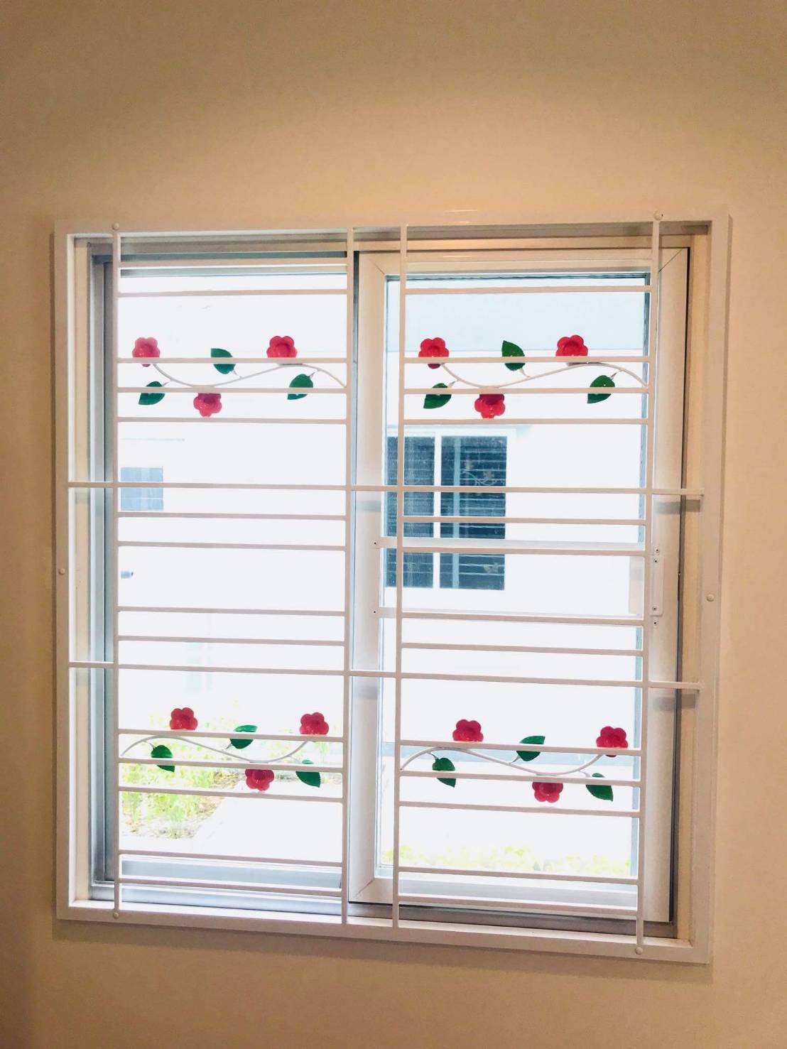 33 - https://pn1983kanchang.com | PN 1986 การช่าง - บริการรับผลิตและติดตั้งงานเหล็กดัด มุ้งลวด ประตูรั้วสแตนเลส กระจกอลูมิเนียม หลังคา กันสาด ต่อเติมบ้าน และปรับปรุงที่อยู่อาศัย ด้วยทีมช่างมืออาชีพ ประสบการณ์กว่า 15 ปี พร้อมรับประกันผลงาน 1 ปี