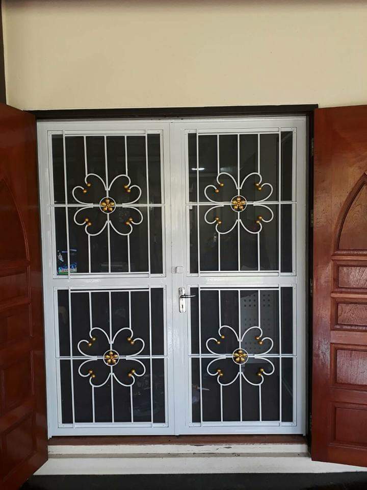 53 - https://pn1983kanchang.com | PN 1986 การช่าง - บริการรับผลิตและติดตั้งงานเหล็กดัด มุ้งลวด ประตูรั้วสแตนเลส กระจกอลูมิเนียม หลังคา กันสาด ต่อเติมบ้าน และปรับปรุงที่อยู่อาศัย ด้วยทีมช่างมืออาชีพ ประสบการณ์กว่า 15 ปี พร้อมรับประกันผลงาน 1 ปี