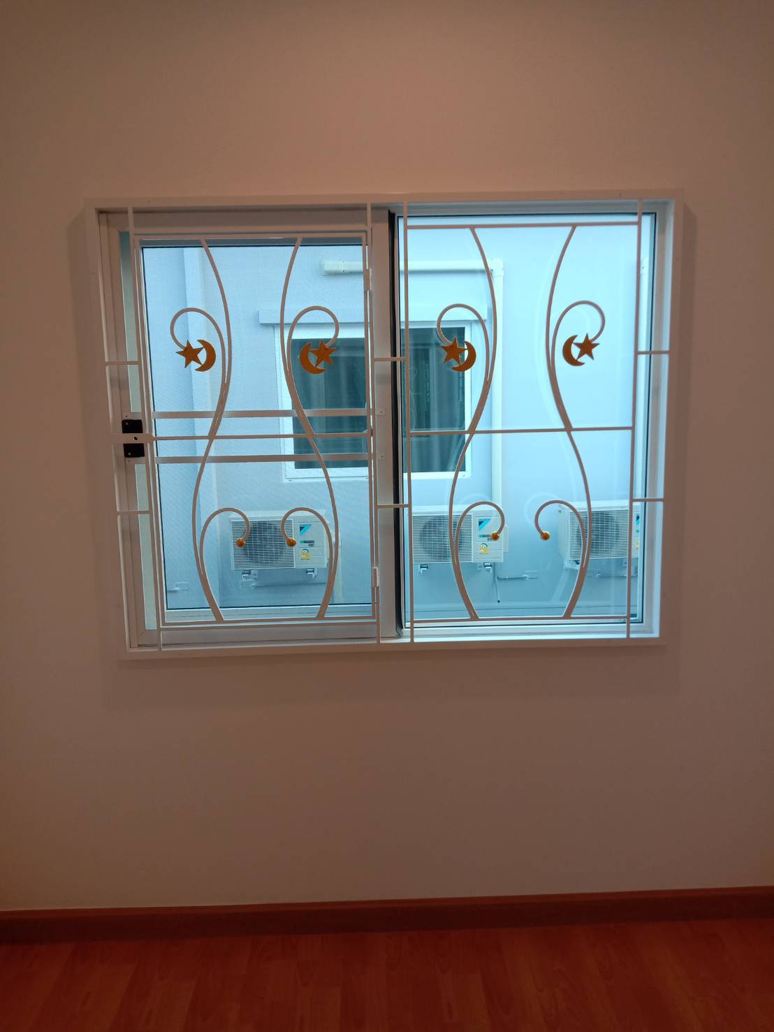 62 - https://pn1983kanchang.com | PN 1986 การช่าง - บริการรับผลิตและติดตั้งงานเหล็กดัด มุ้งลวด ประตูรั้วสแตนเลส กระจกอลูมิเนียม หลังคา กันสาด ต่อเติมบ้าน และปรับปรุงที่อยู่อาศัย ด้วยทีมช่างมืออาชีพ ประสบการณ์กว่า 15 ปี พร้อมรับประกันผลงาน 1 ปี