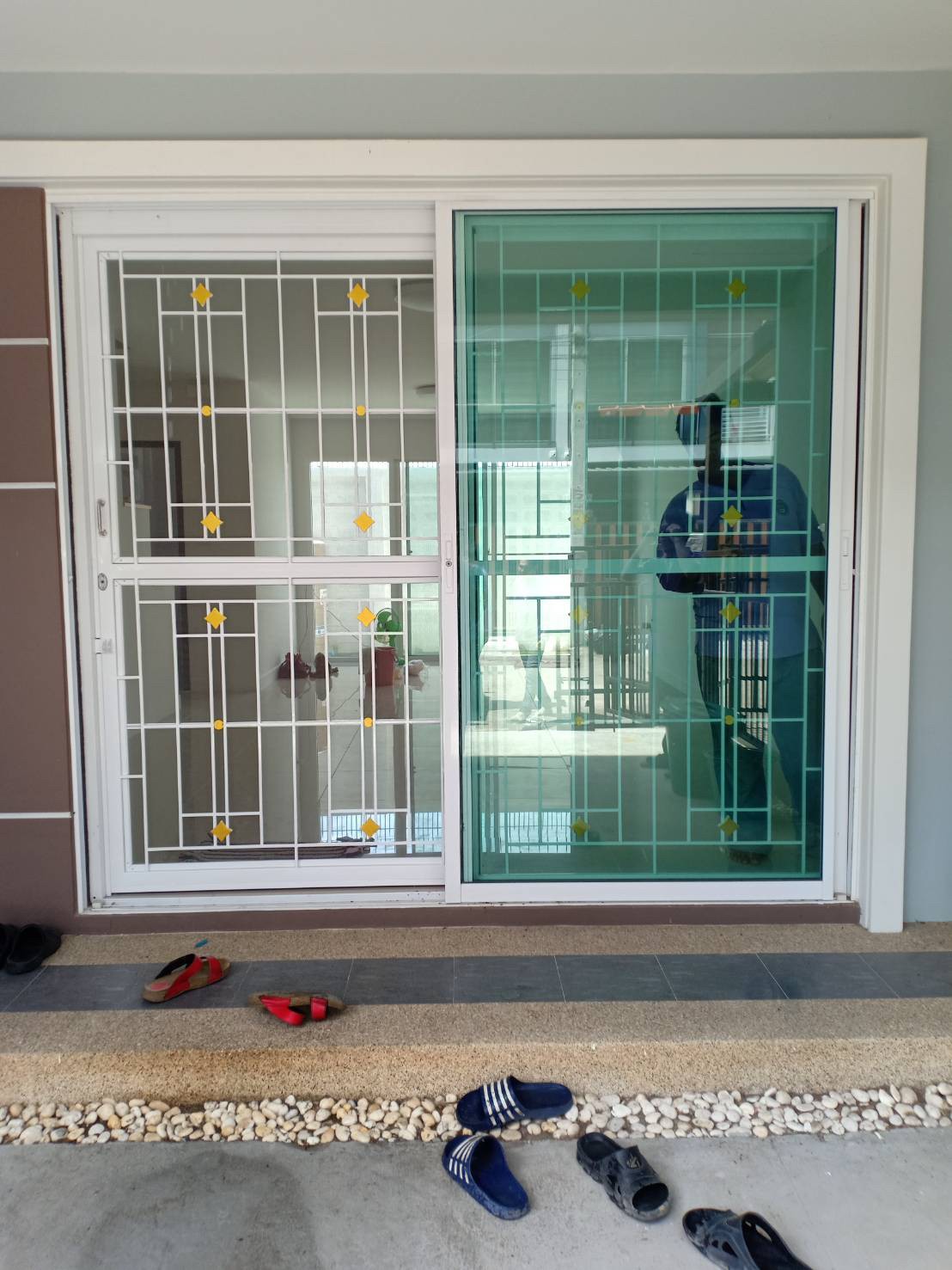 70 - https://pn1983kanchang.com | PN 1986 การช่าง - บริการรับผลิตและติดตั้งงานเหล็กดัด มุ้งลวด ประตูรั้วสแตนเลส กระจกอลูมิเนียม หลังคา กันสาด ต่อเติมบ้าน และปรับปรุงที่อยู่อาศัย ด้วยทีมช่างมืออาชีพ ประสบการณ์กว่า 15 ปี พร้อมรับประกันผลงาน 1 ปี