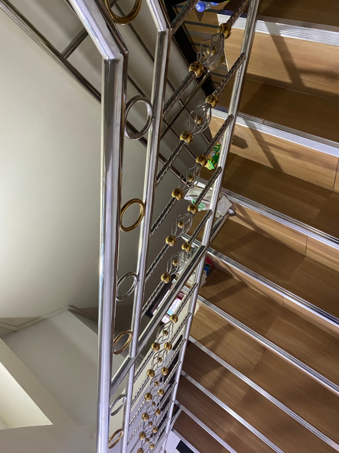 4 - https://pn1983kanchang.com | PN 1986 การช่าง - บริการรับผลิตและติดตั้งงานเหล็กดัด มุ้งลวด ประตูรั้วสแตนเลส กระจกอลูมิเนียม หลังคา กันสาด ต่อเติมบ้าน และปรับปรุงที่อยู่อาศัย ด้วยทีมช่างมืออาชีพ ประสบการณ์กว่า 15 ปี พร้อมรับประกันผลงาน 1 ปี