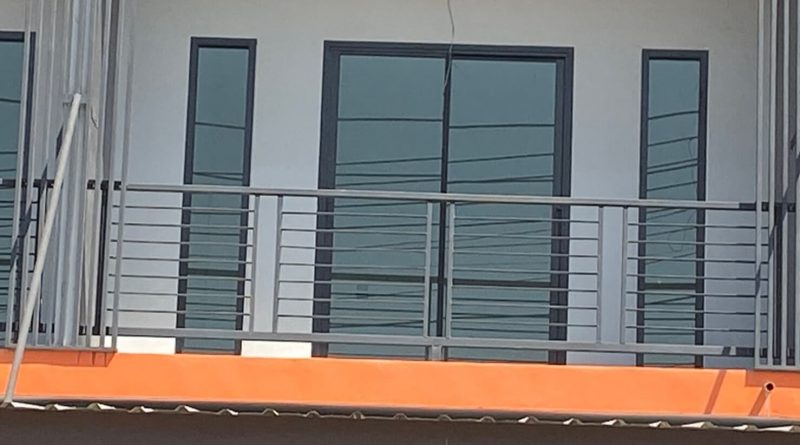 27 - https://pn1983kanchang.com | PN 1986 การช่าง - บริการรับผลิตและติดตั้งงานเหล็กดัด มุ้งลวด ประตูรั้วสแตนเลส กระจกอลูมิเนียม หลังคา กันสาด ต่อเติมบ้าน และปรับปรุงที่อยู่อาศัย ด้วยทีมช่างมืออาชีพ ประสบการณ์กว่า 15 ปี พร้อมรับประกันผลงาน 1 ปี