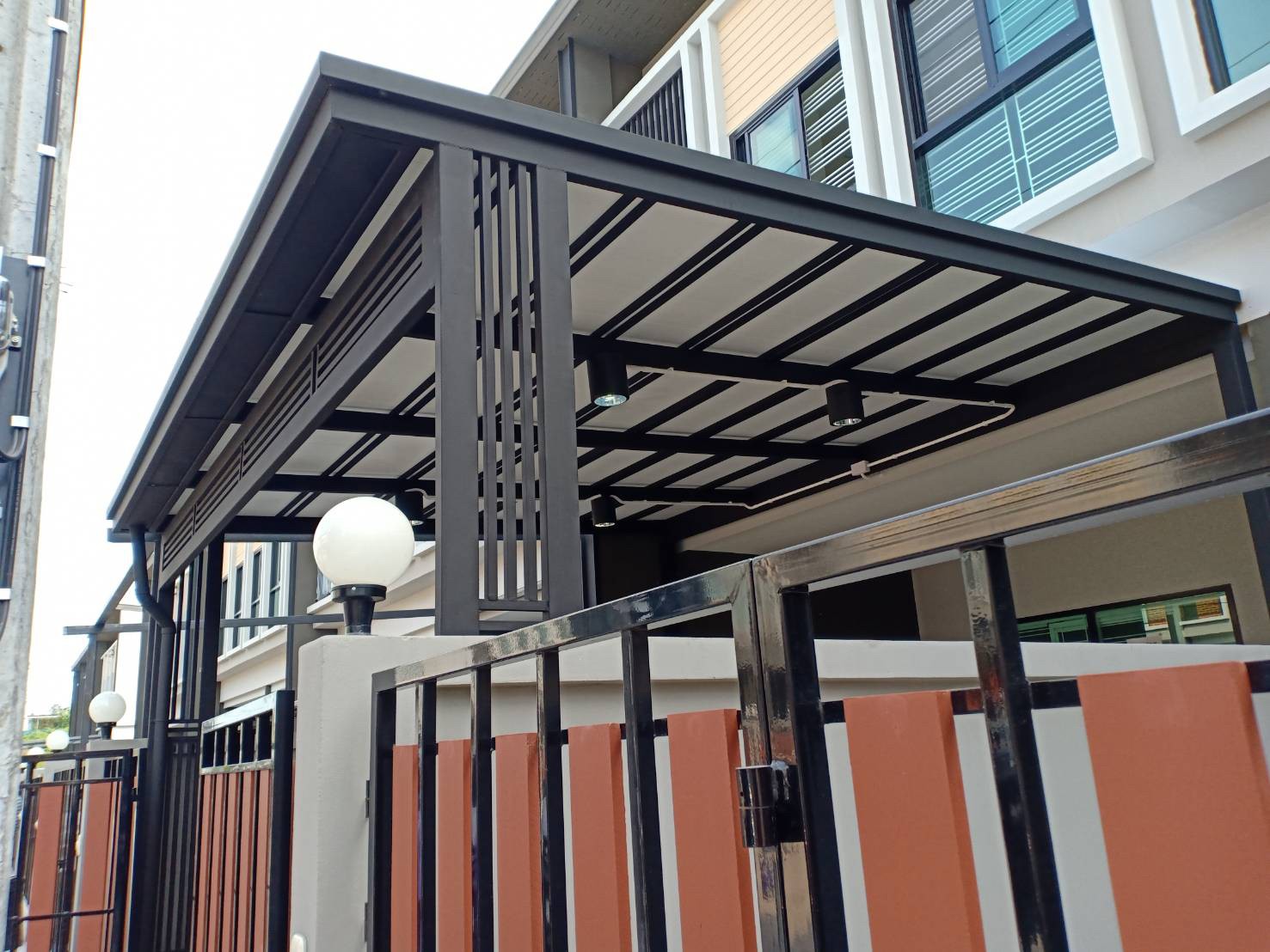 13 - https://pn1983kanchang.com | PN 1986 การช่าง - บริการรับผลิตและติดตั้งงานเหล็กดัด มุ้งลวด ประตูรั้วสแตนเลส กระจกอลูมิเนียม หลังคา กันสาด ต่อเติมบ้าน และปรับปรุงที่อยู่อาศัย ด้วยทีมช่างมืออาชีพ ประสบการณ์กว่า 15 ปี พร้อมรับประกันผลงาน 1 ปี